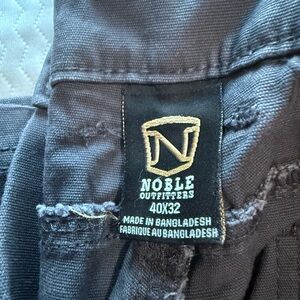 Noble Outfitters Men's Gray Cargo Pants